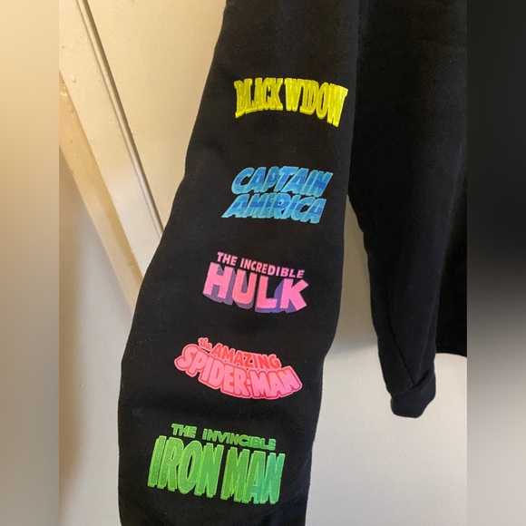 Marvel Comics sweater - Picture 3 of 4